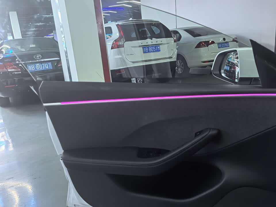 Tesla Model 3 Tesla Model 3