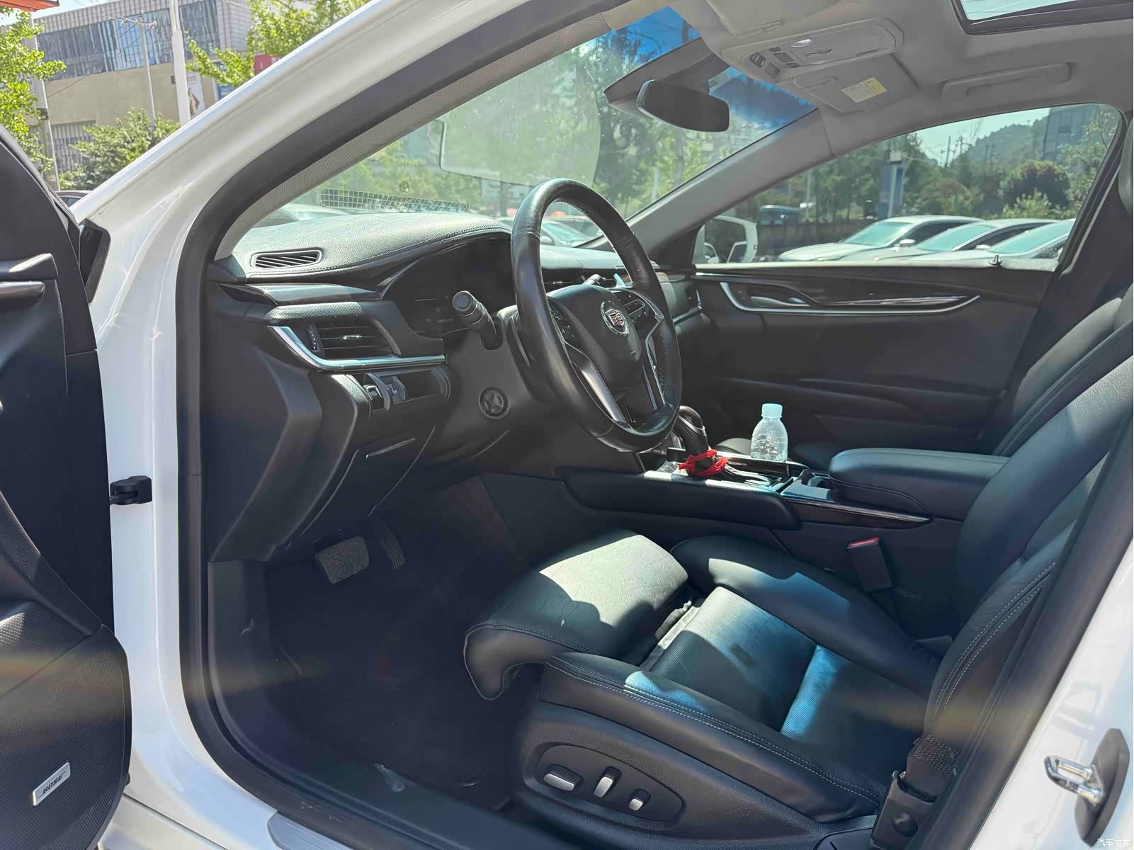 Cadillac XTS, 2014 4