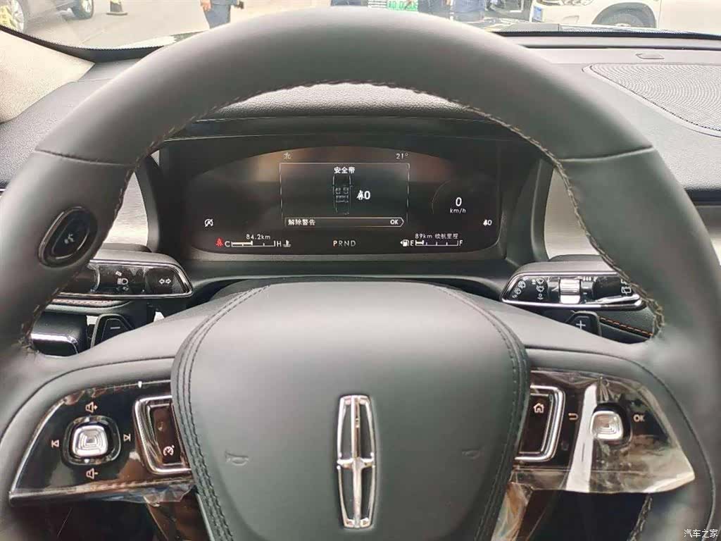 Lincoln Aviator, 2023 6