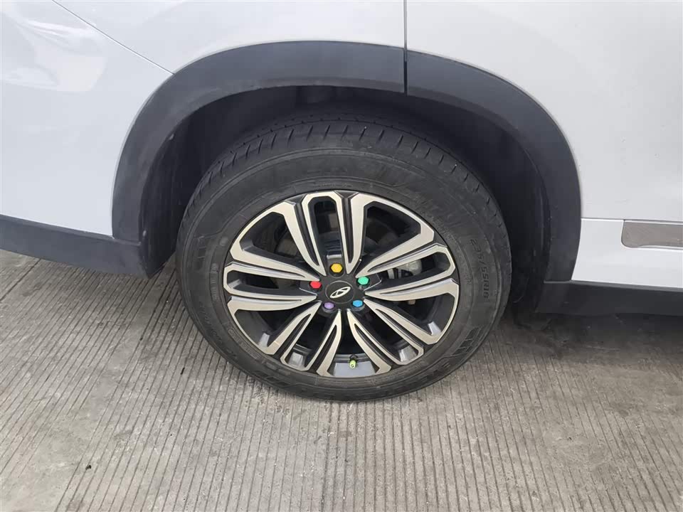 Chery Tiggo 8