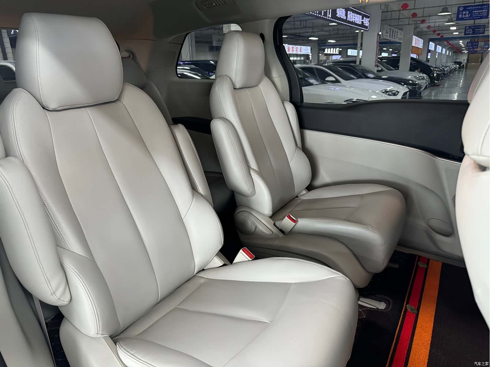 Buick GL8, 2021 9
