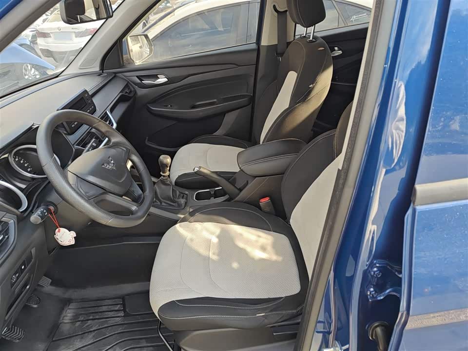 Wuling Wuling Hongguang S3