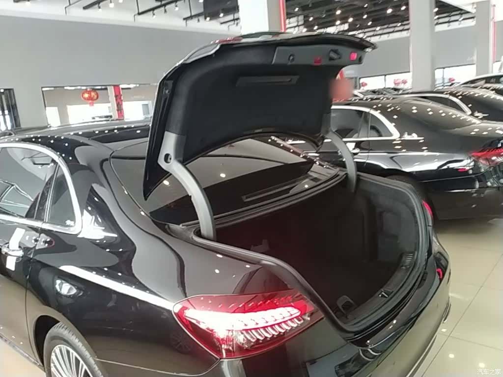 Mercedes-Benz E-Class, 2022 19