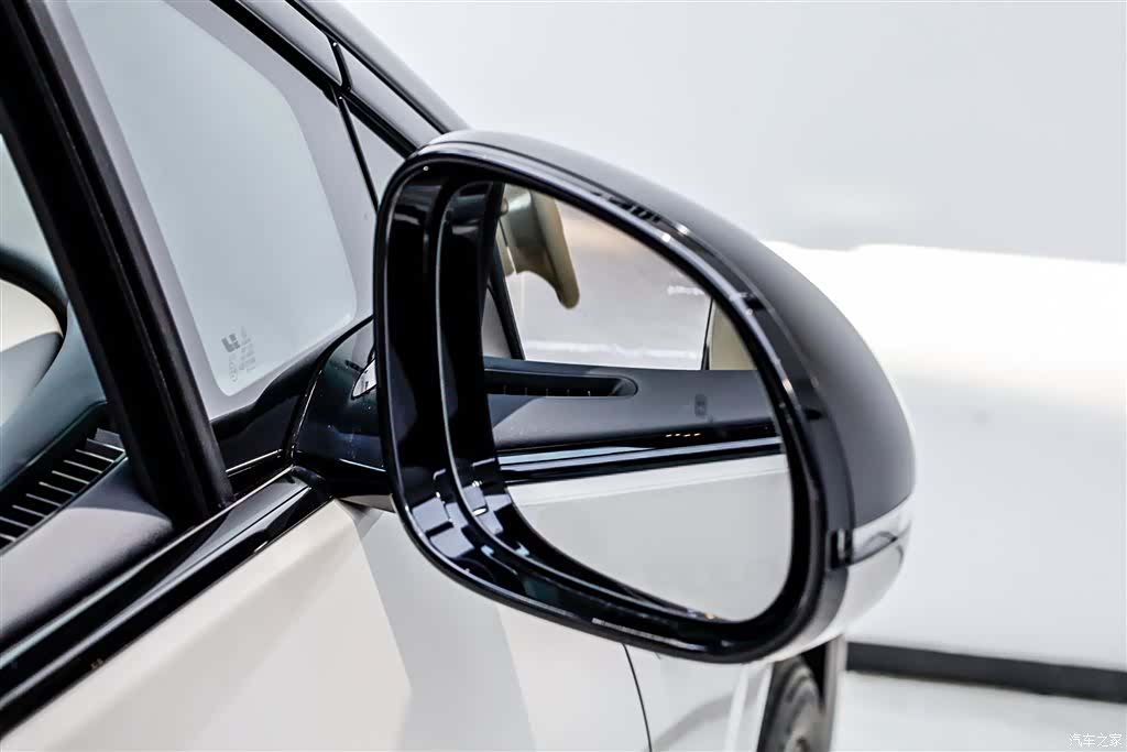 Li Auto i6, 2025 11