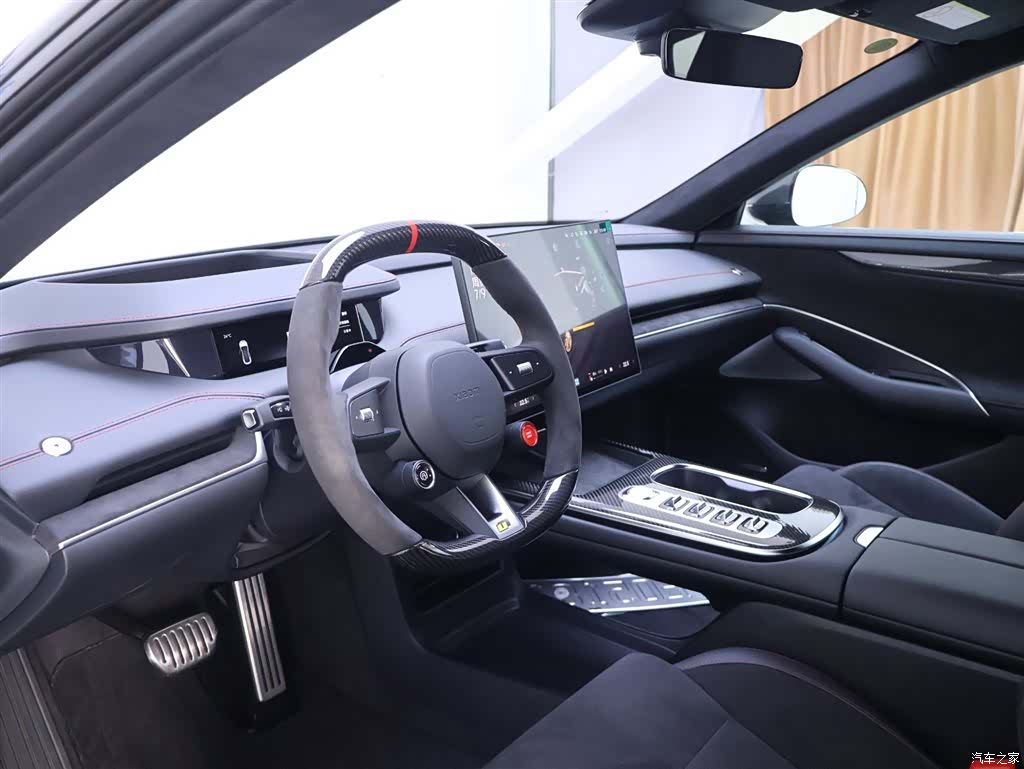 Xiaomi SU7, 2025 11