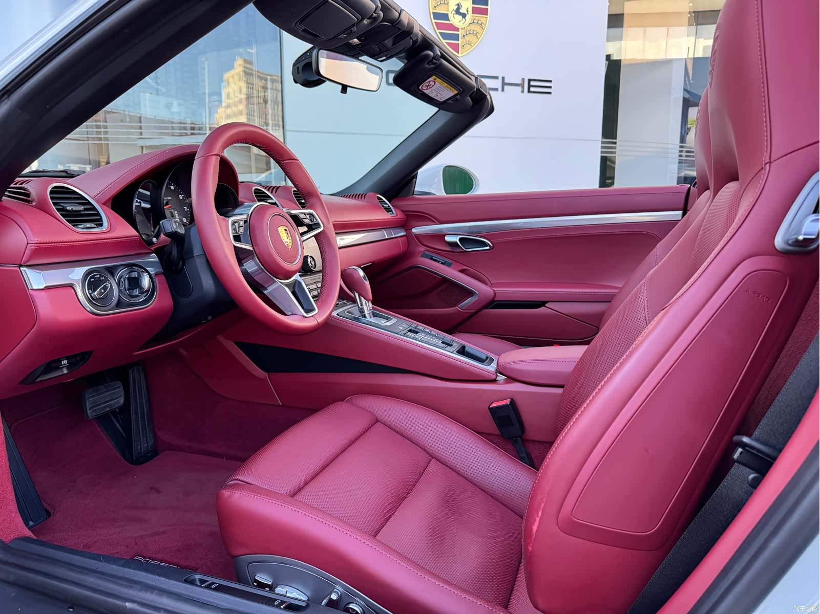 Porsche Boxster, 2023 12