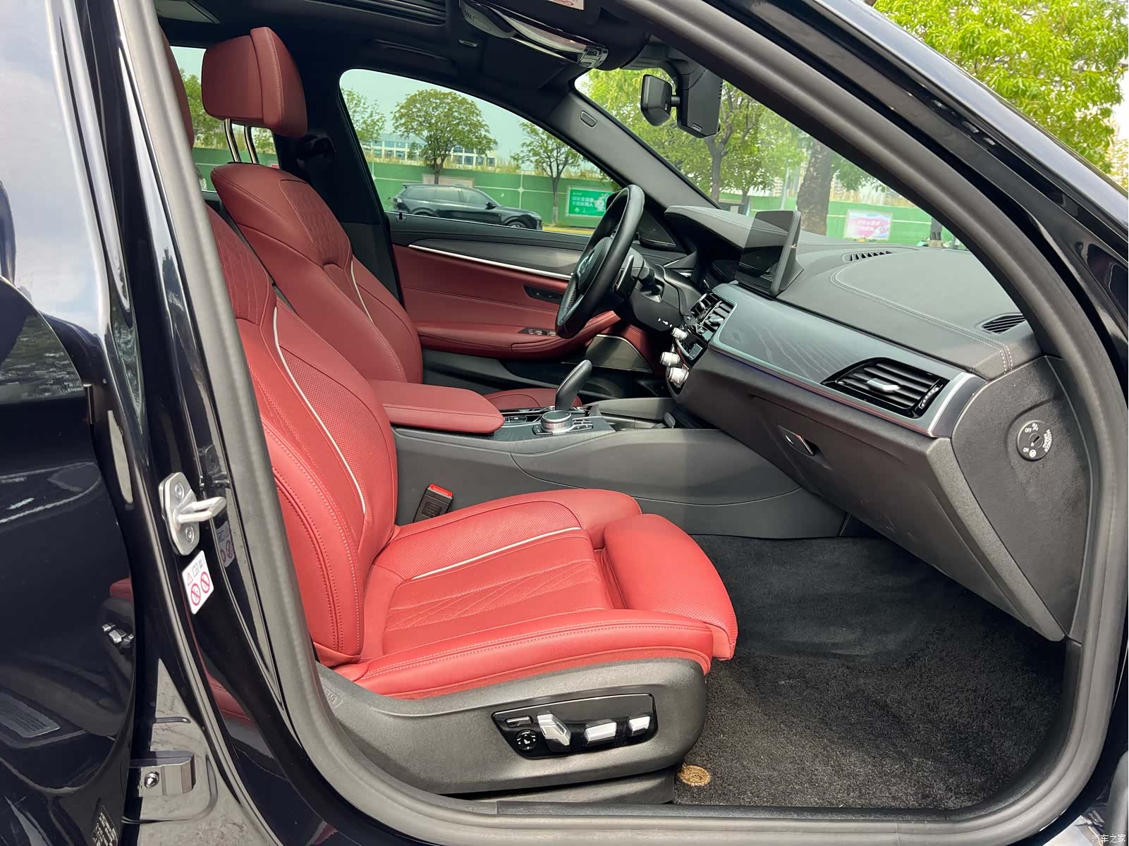 BMW 5 Series, 2022 13