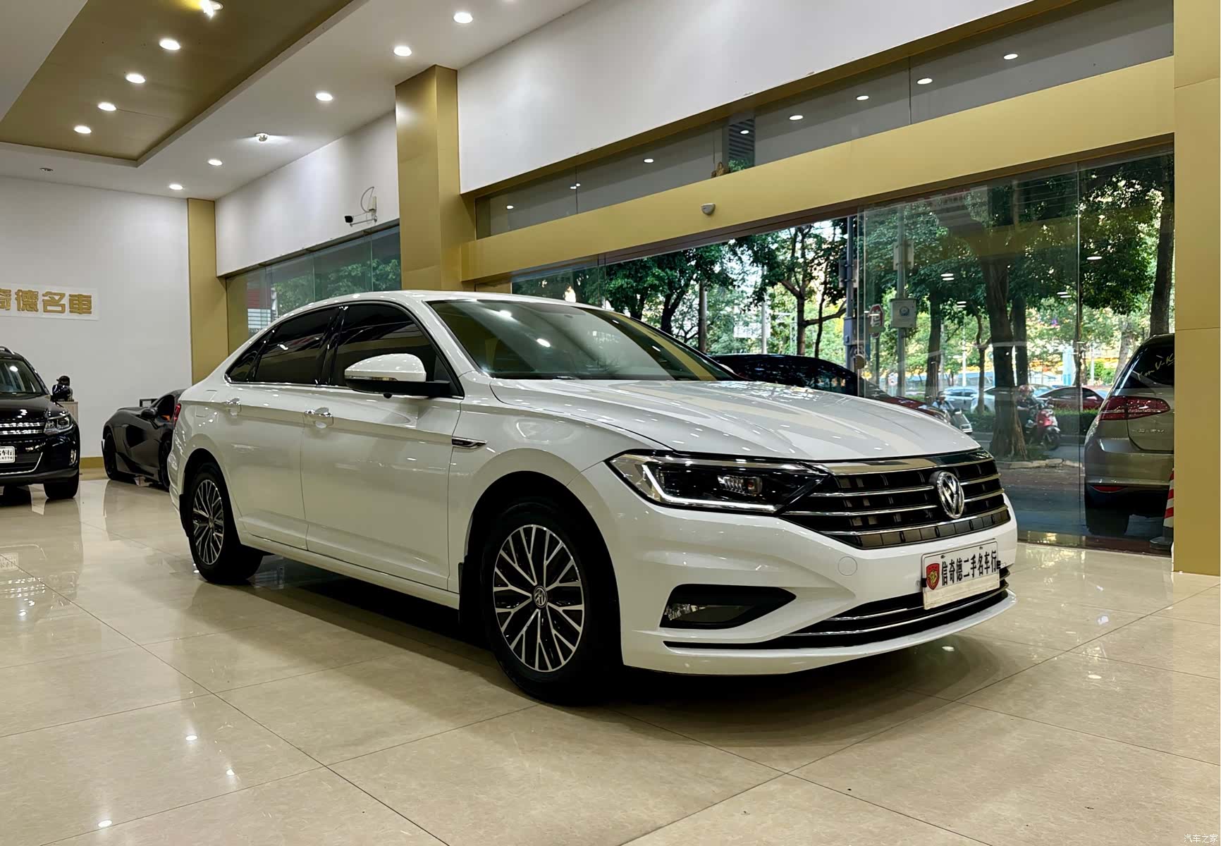 Volkswagen Sagitar, 2020 6