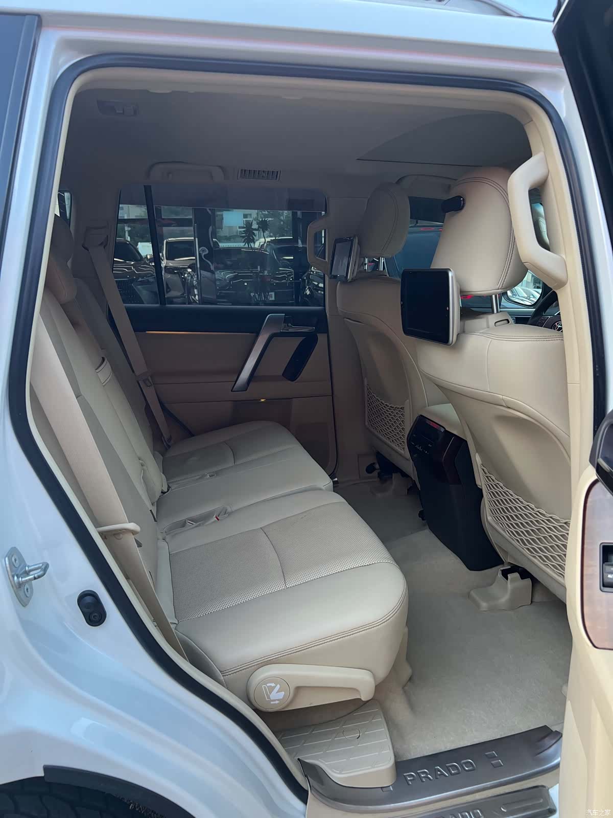 Toyota Prado, 2017 13