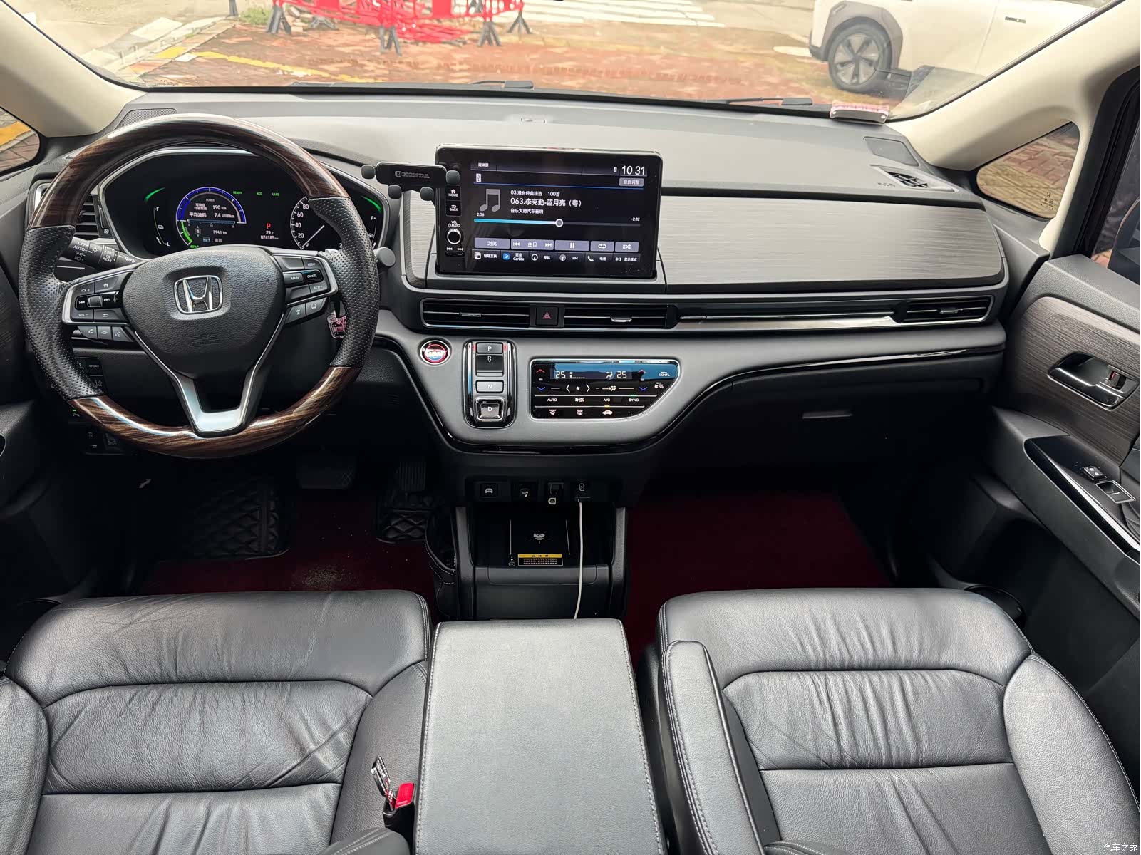 Honda Elysion, 2022 10