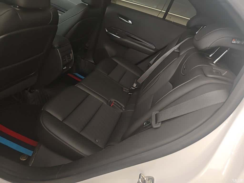 Cadillac XT4, 2023 17
