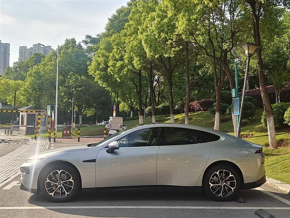 XPENG P7 XPENG P7