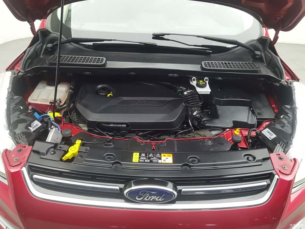 Ford Kuga, 2014 6