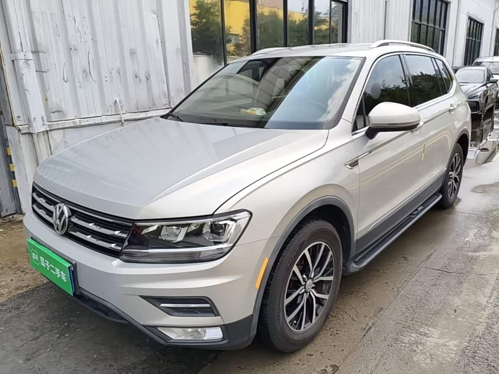 Volkswagen Tiguan L