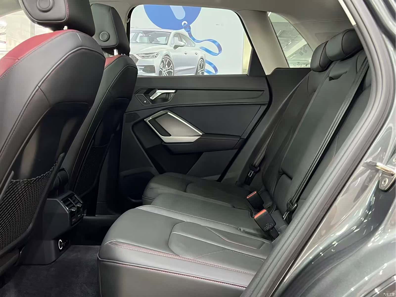 Audi Q3, 2022 13