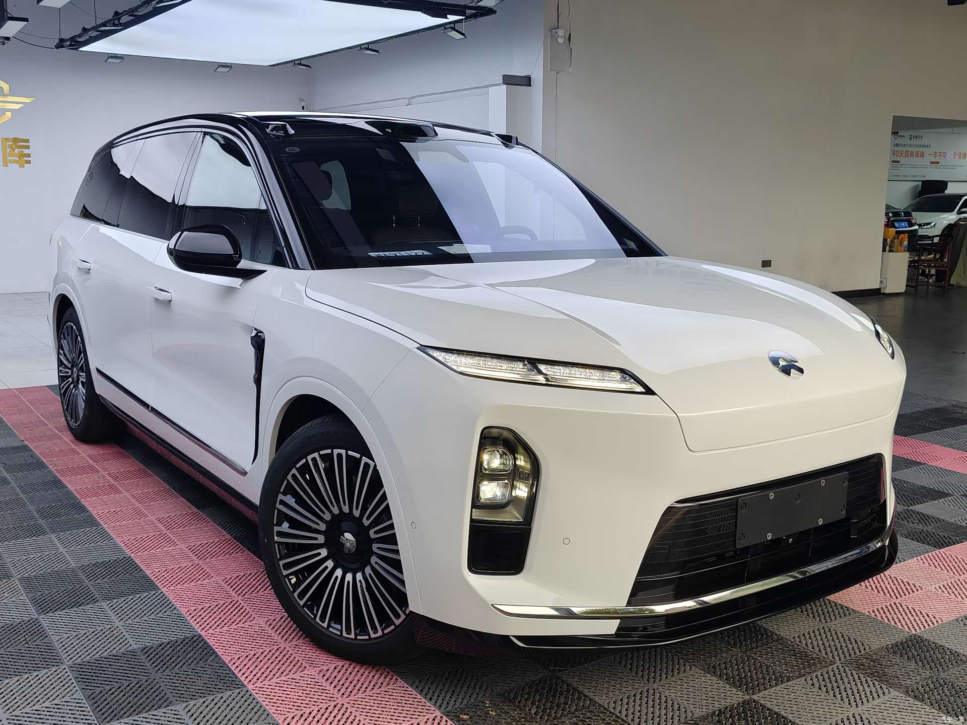 NIO ES8, 2026 3