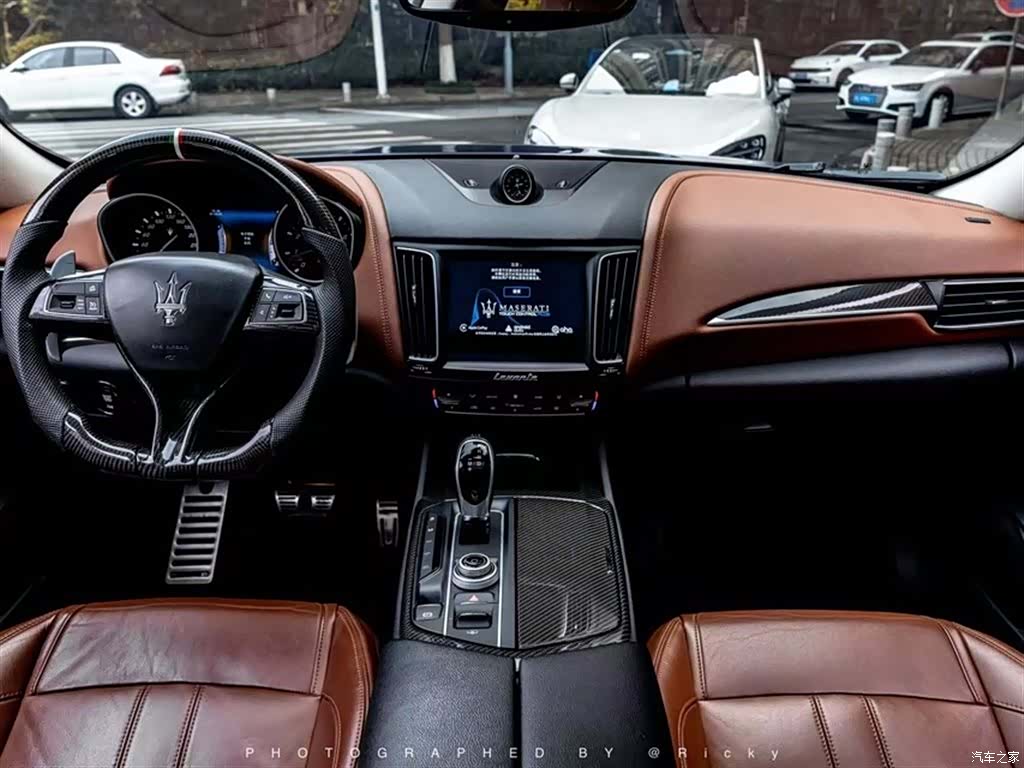 Maserati Levante, 2017 3