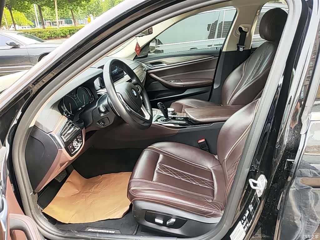 BMW 5 Series, 2018 14