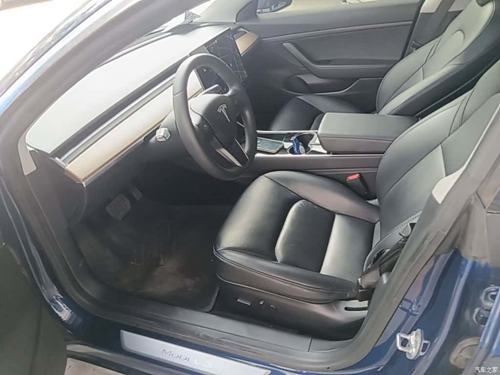 Tesla Model 3, 2020 15