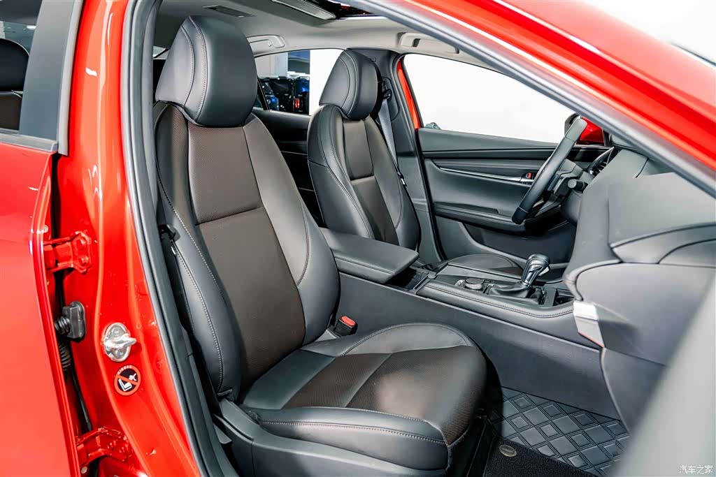 Mazda Mazda3, 2022 19