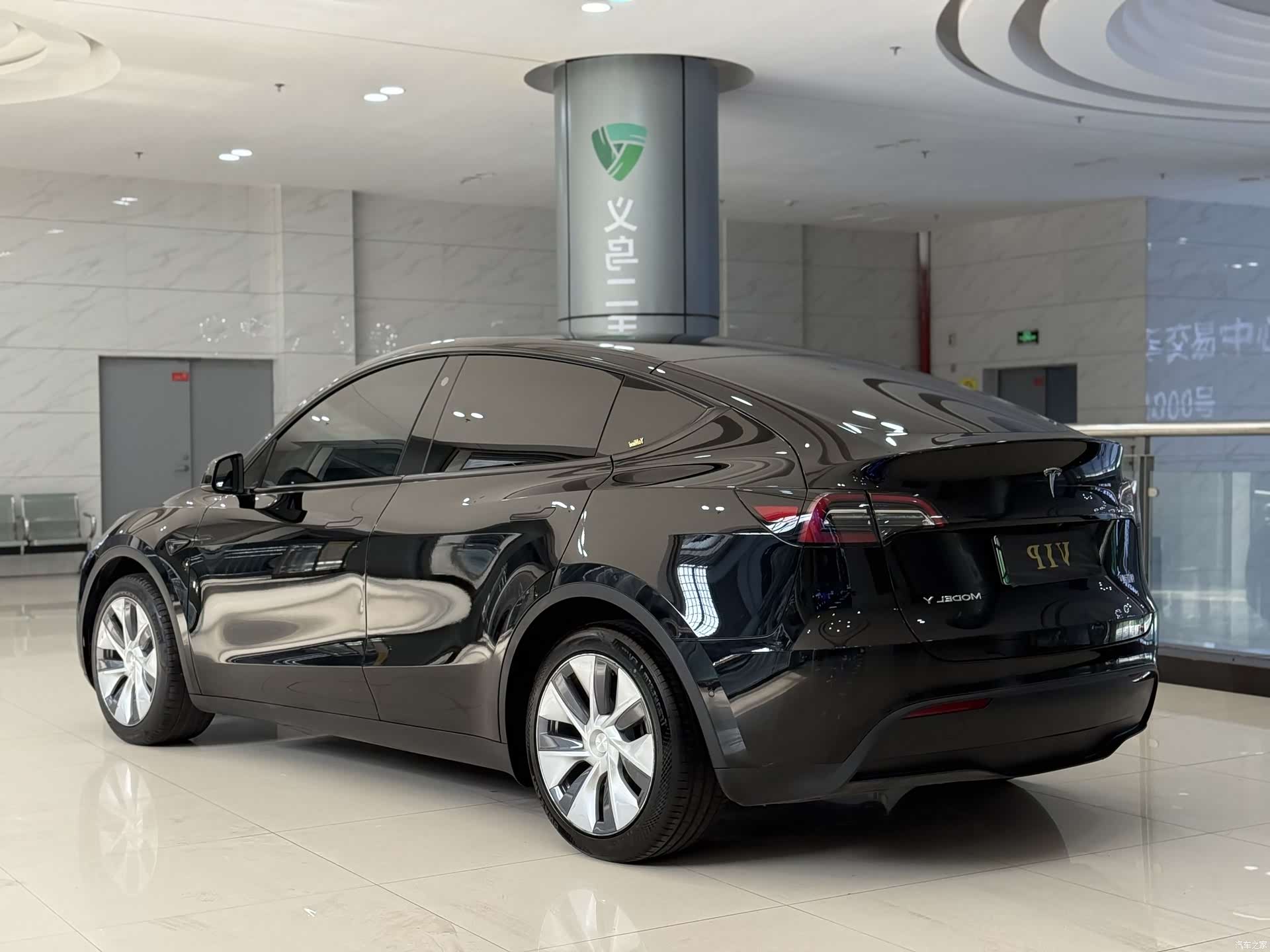 Tesla Model Y, 2023 11