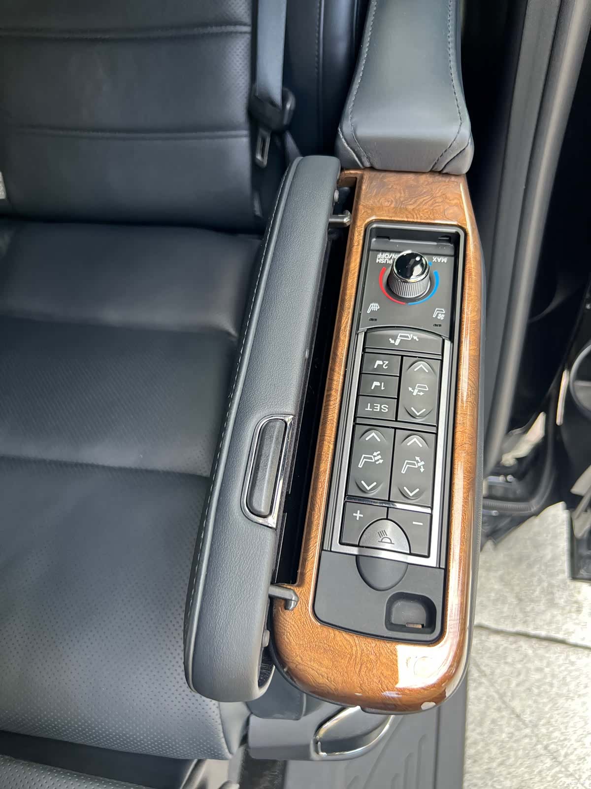 Toyota Alphard, 2015 19