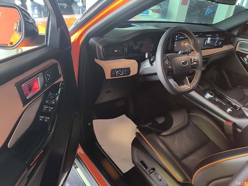 Ford Explorer, 2024 16