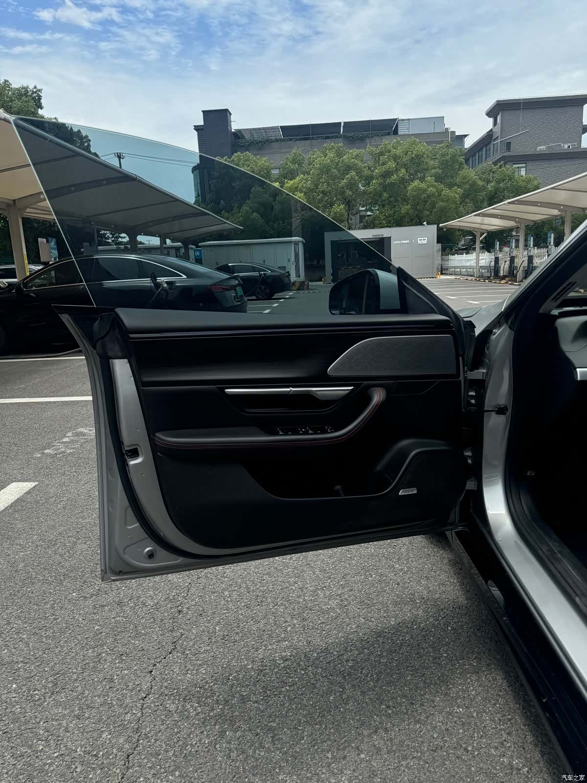 Xpeng P7, 2021 8