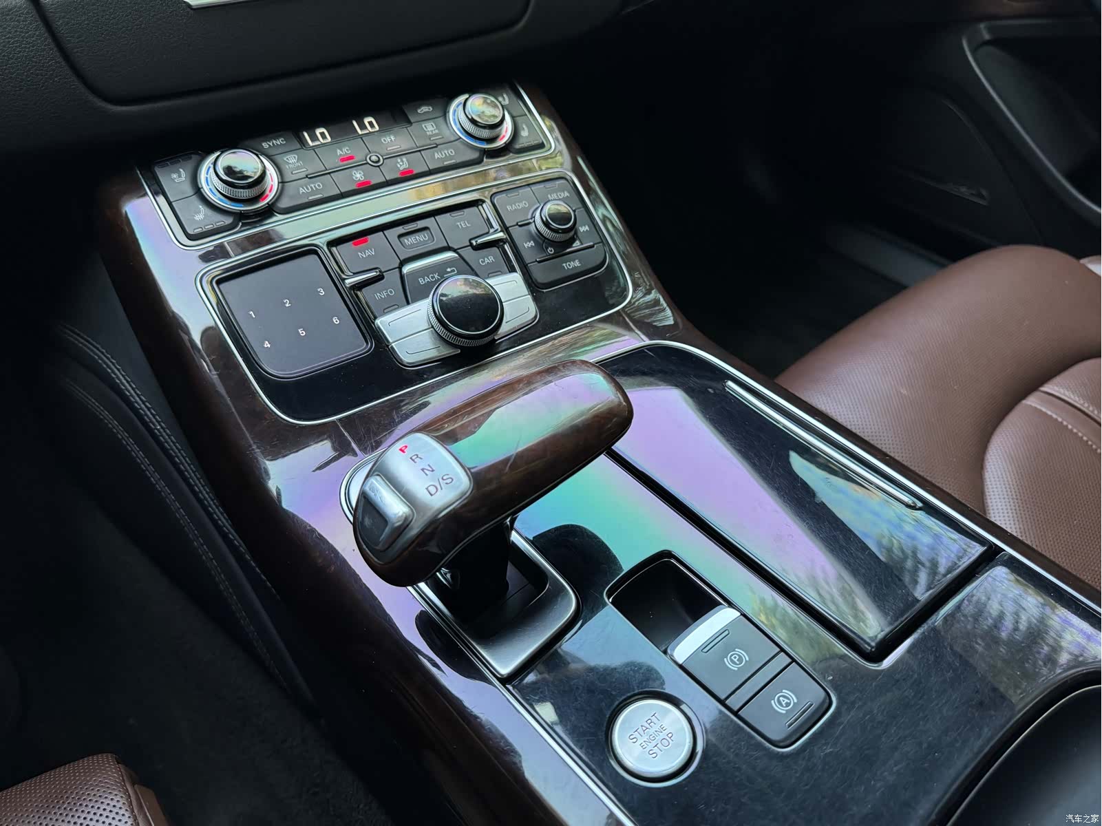 Audi A8L, 2015 8