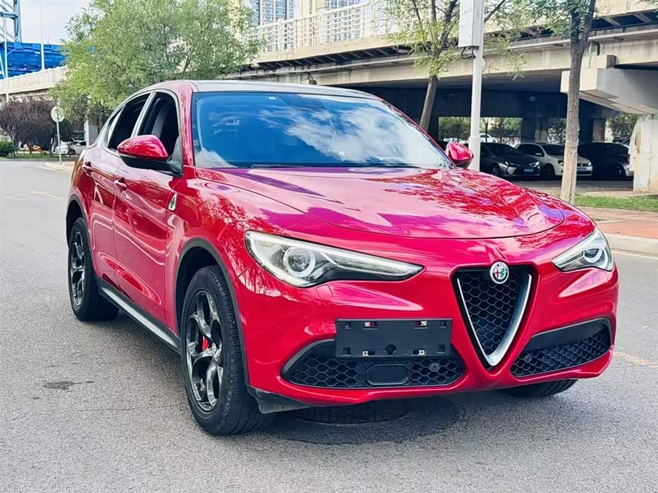 Alfa Romeo Stelvio Alfa Romeo Stelvio