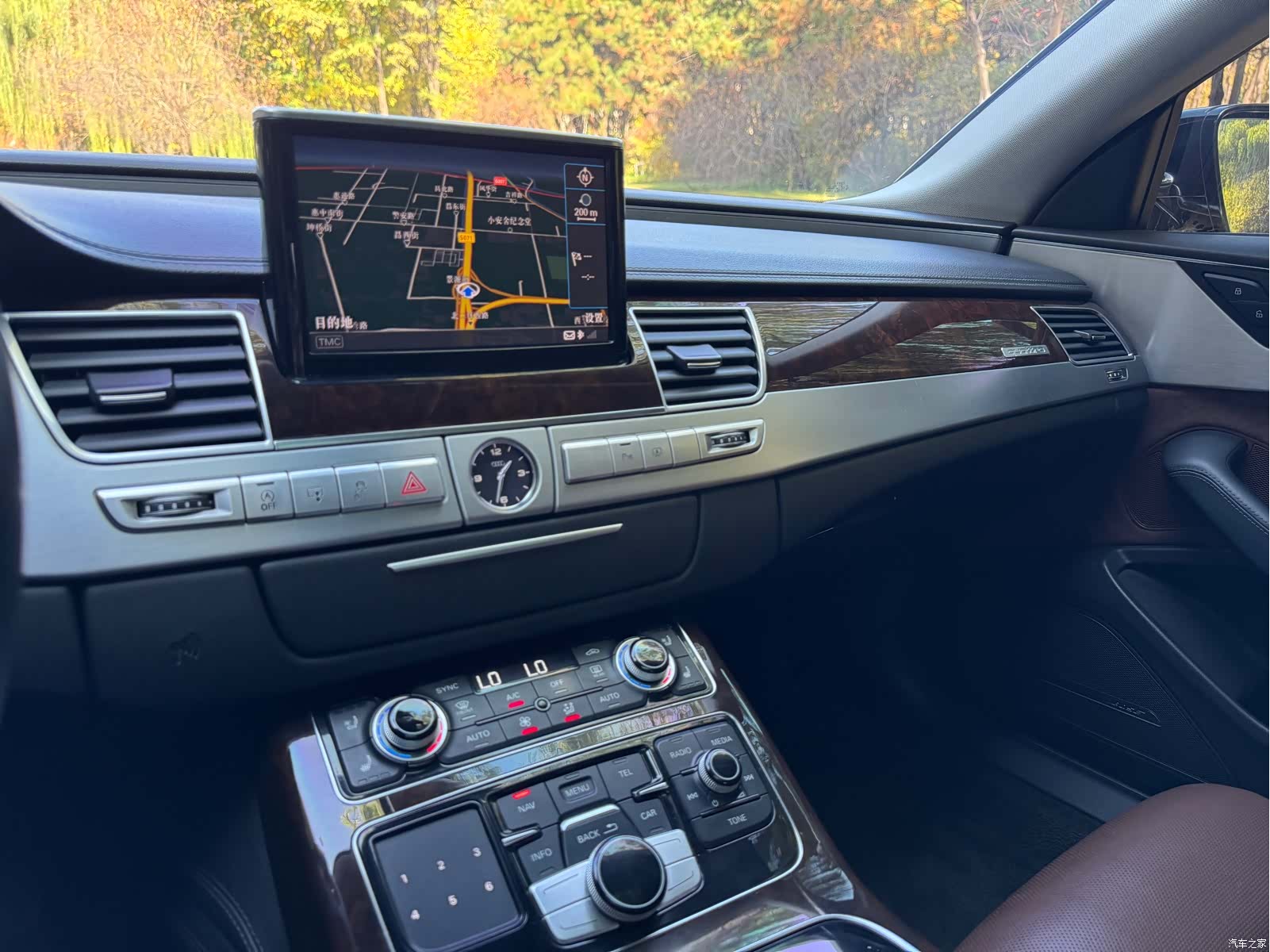 Audi A8L, 2015 11