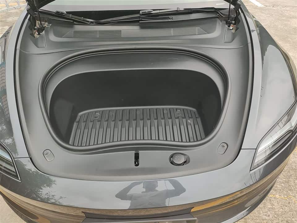 Tesla Model 3 Tesla Model 3