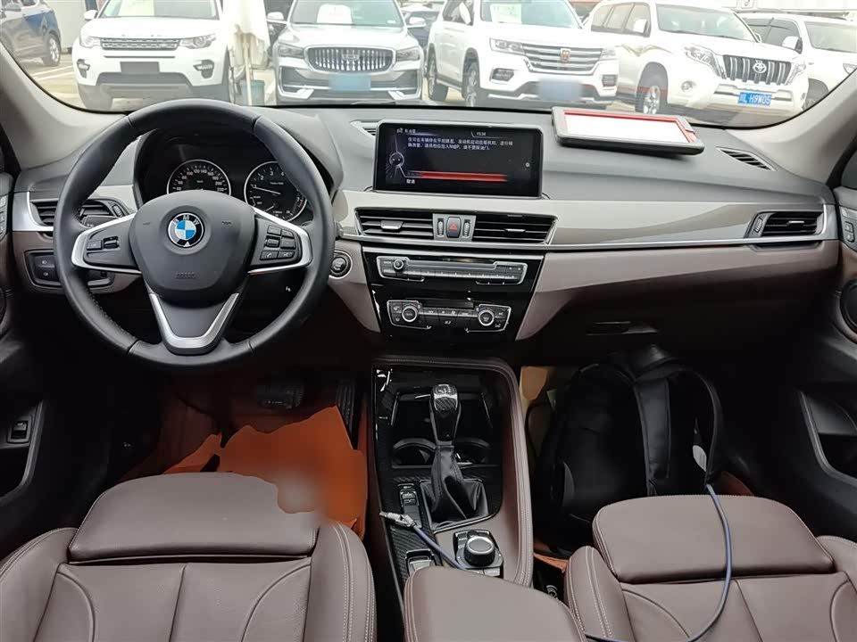 BMW X1