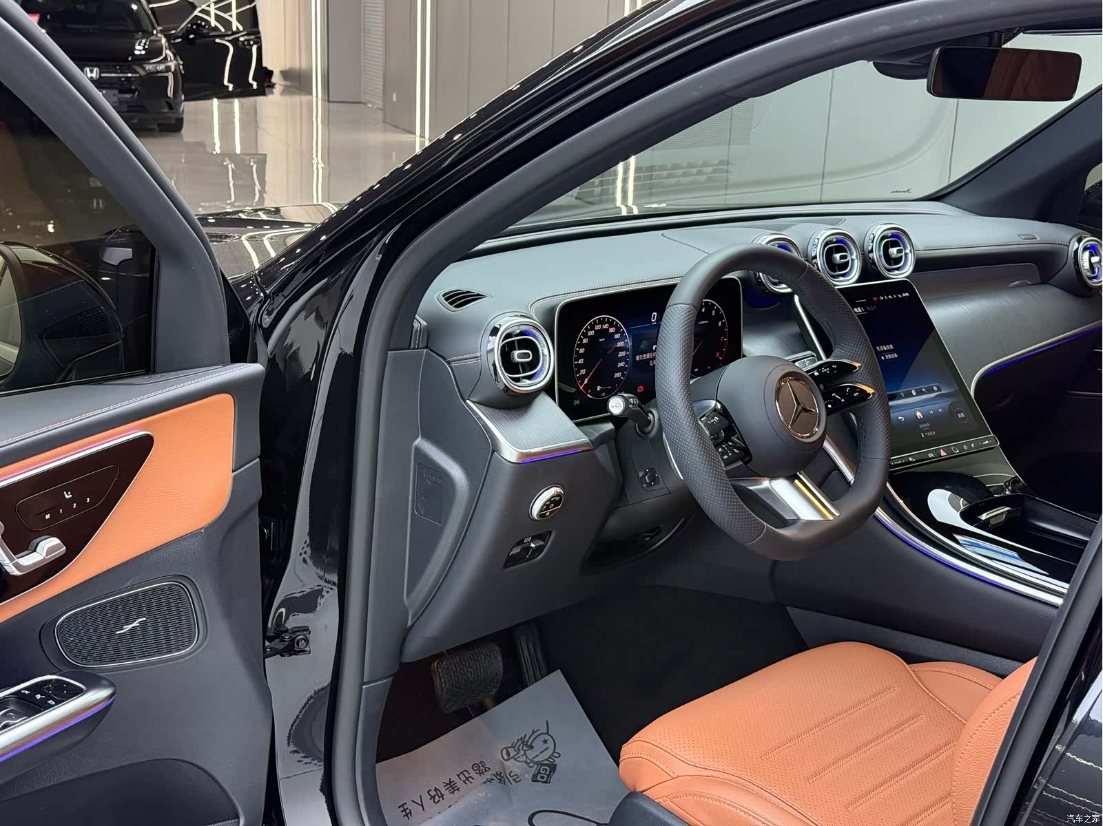 Mercedes-Benz GLC, 2025 4