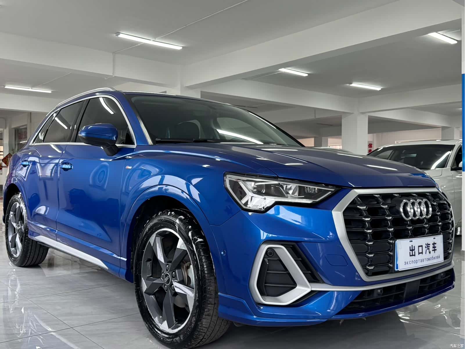 Audi Q3, 2023 3