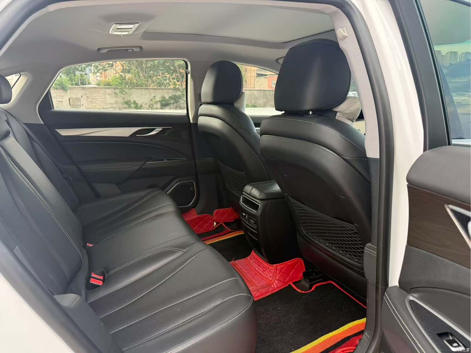 Geely +, 2021 10