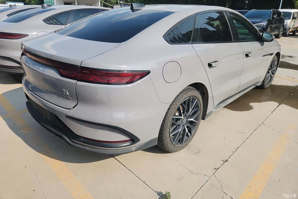 BYD Han, 2025 3