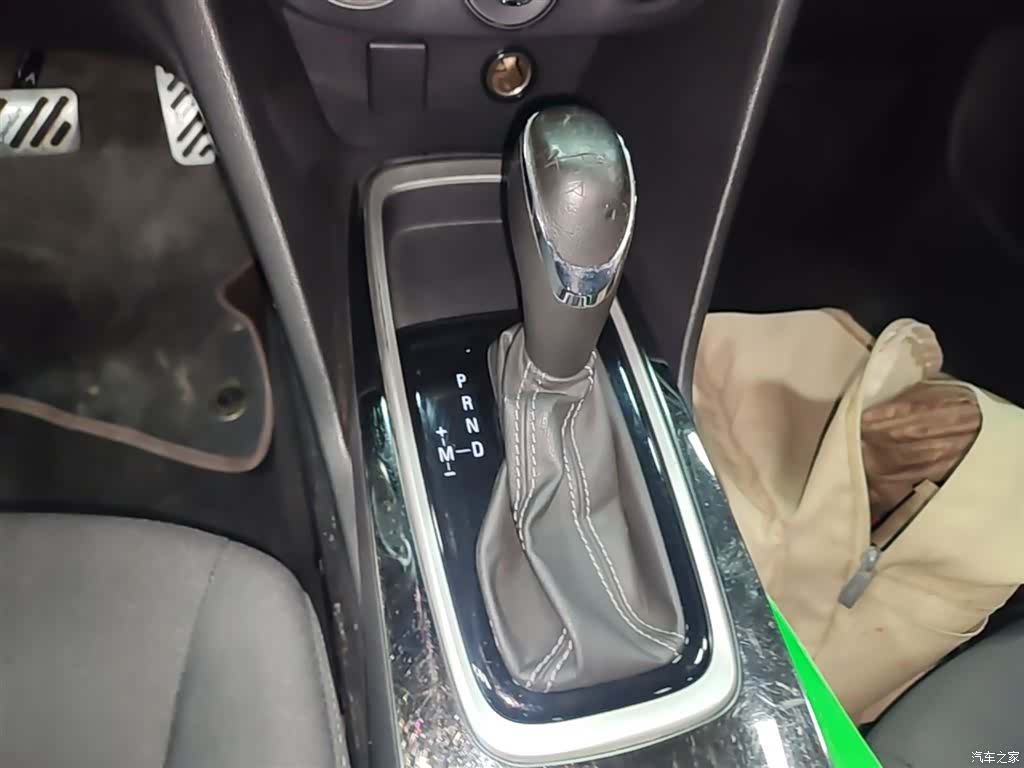 Chevrolet 320, 2019 14
