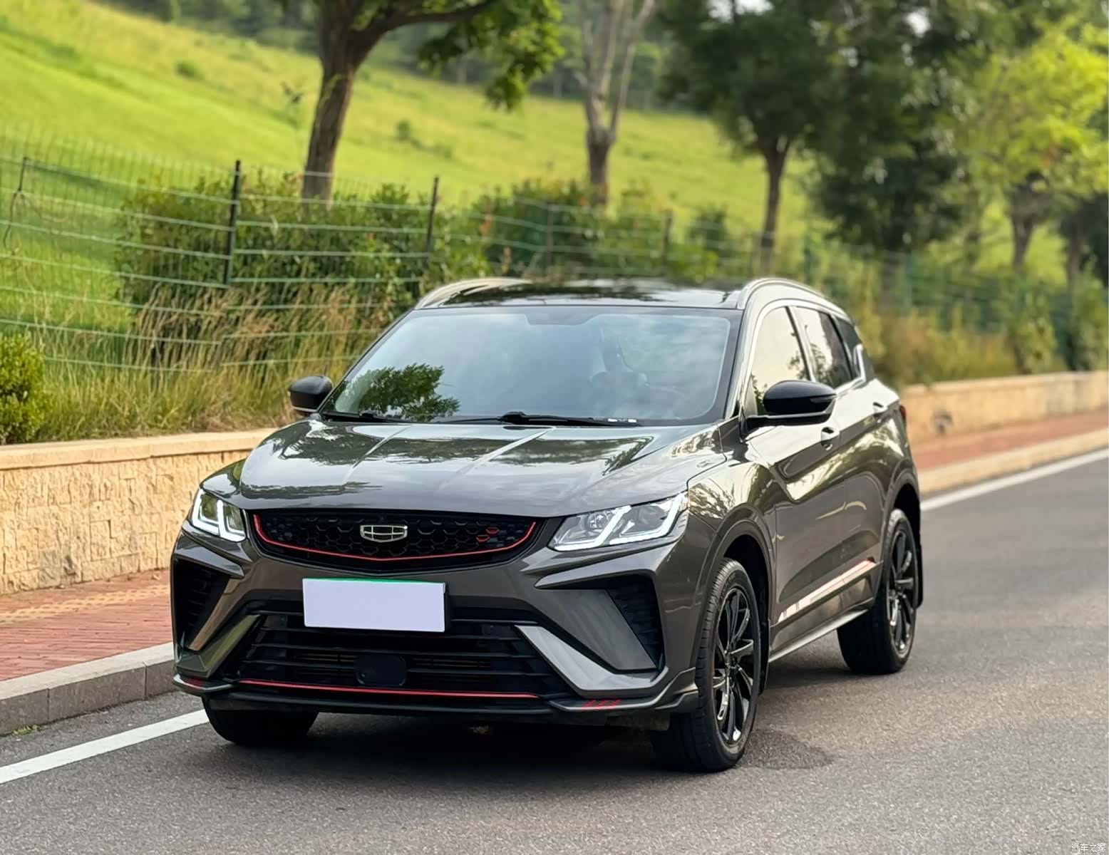 Geely Coolray, 2023 1
