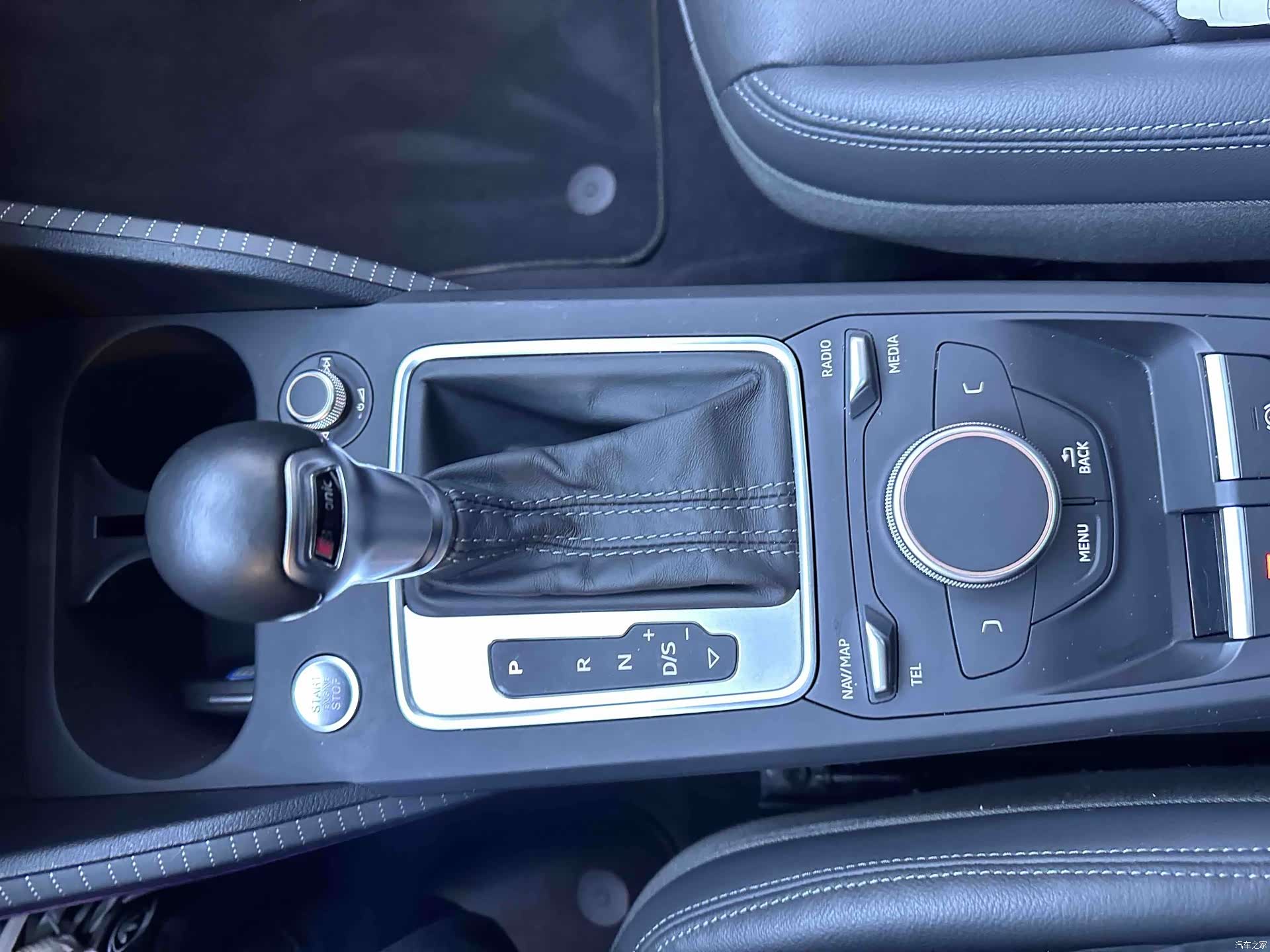 Audi Q2L, 2022 17