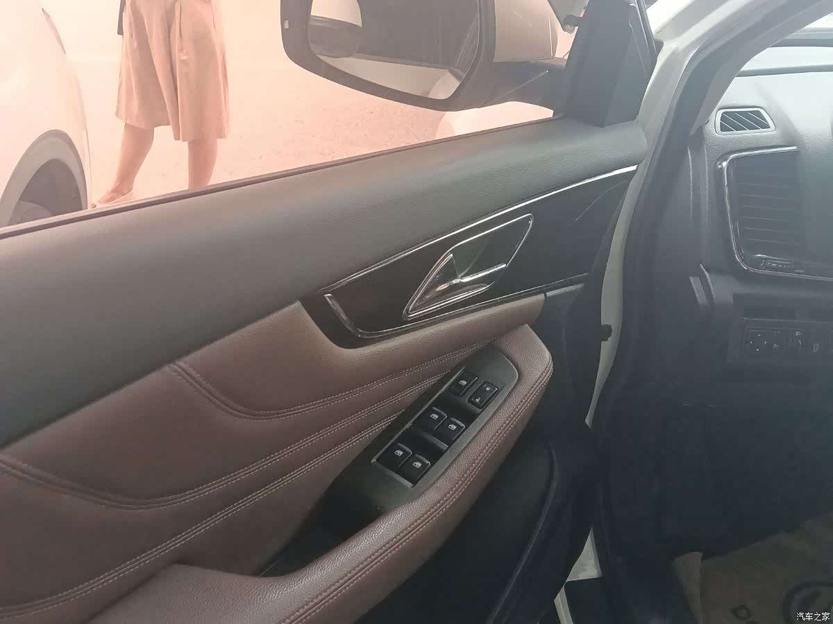 DongFeng AX7, 2018 4