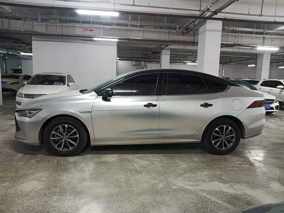 BYD Qin Yuan BYD Qin Yuan