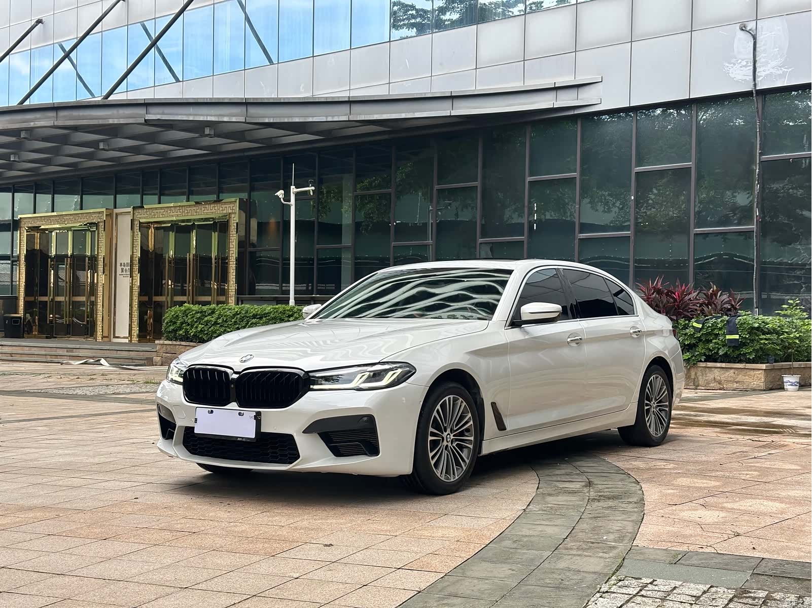 BMW 5 Series, 2018 1