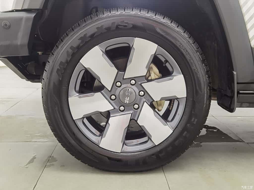 BAIC BJ40, 2025 17