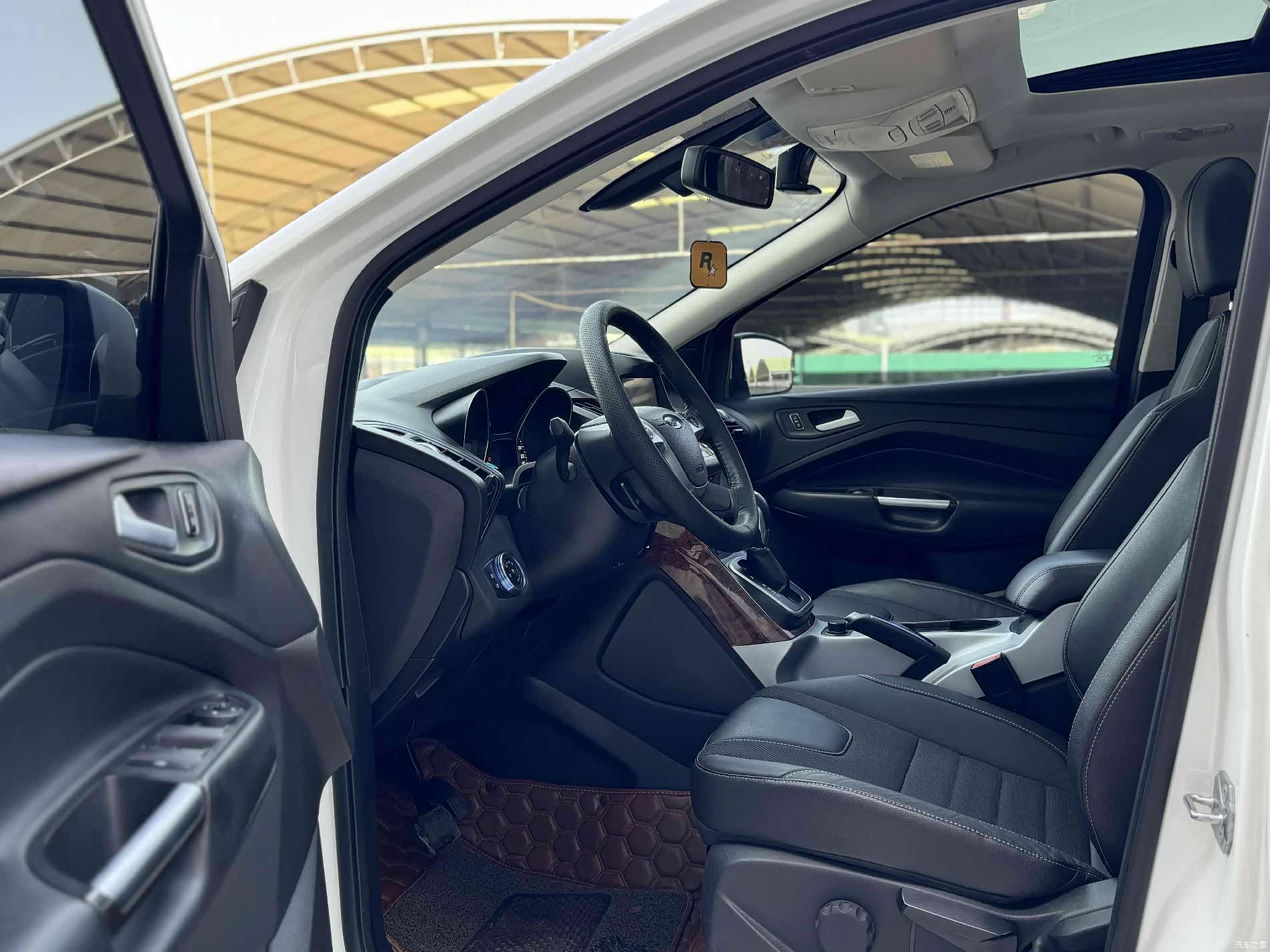 Ford Kuga, 2016 7