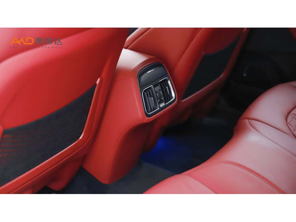 Maserati Levante, 2021 9