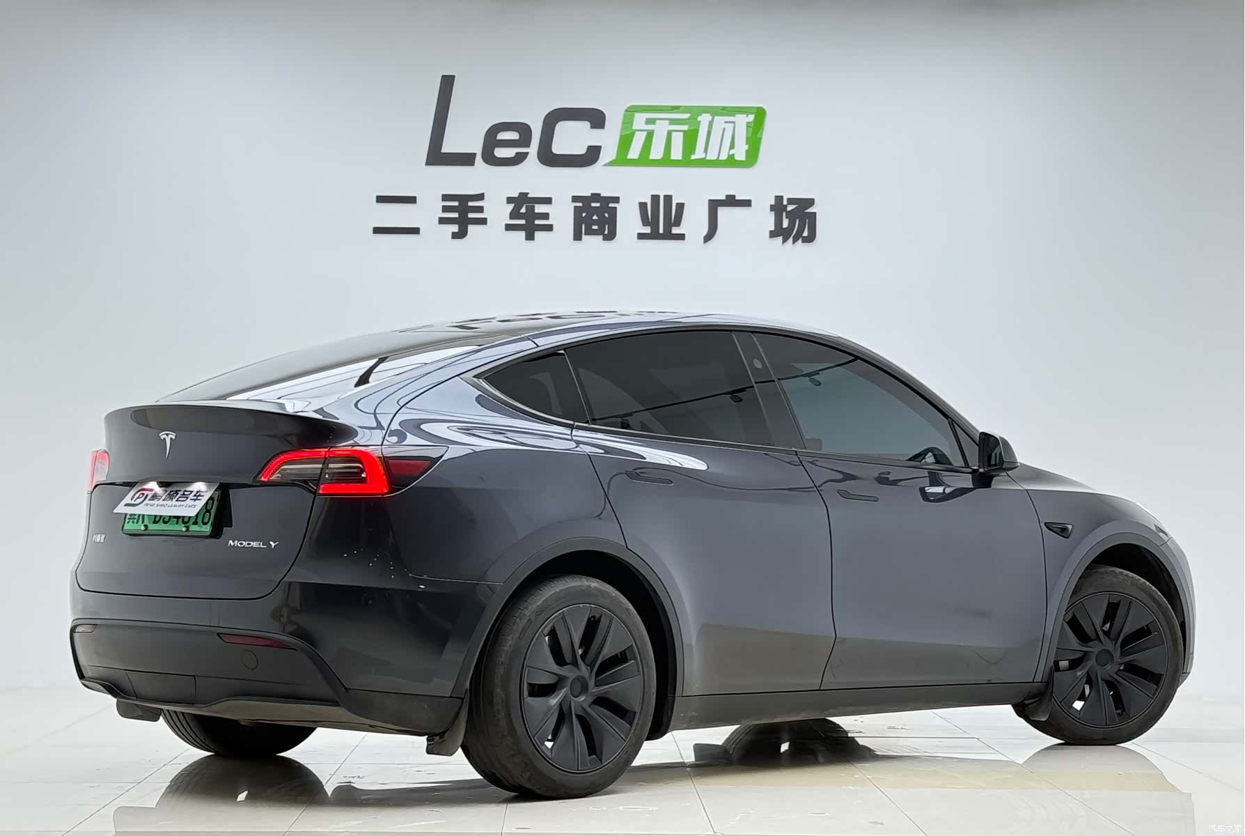 Tesla Model Y, 2024 12