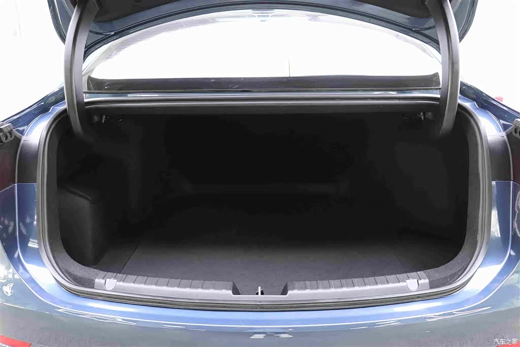 Geely A7, 2025 32
