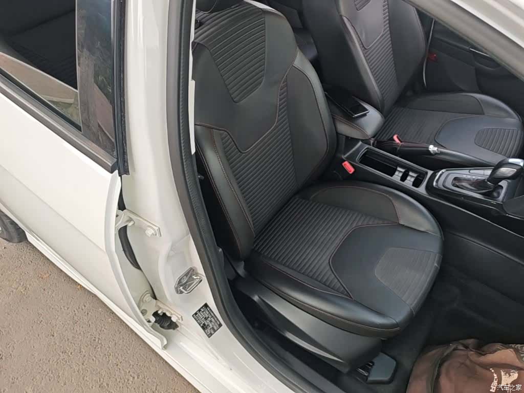 Ford Focus, 2017 25