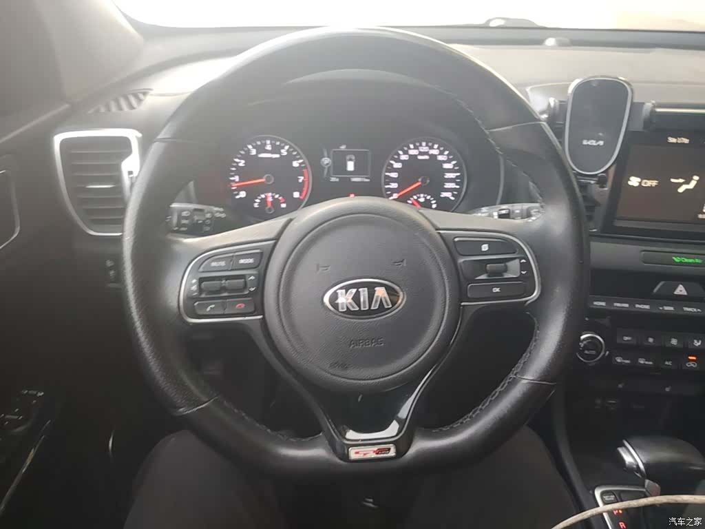 Kia KX5, 2016 7